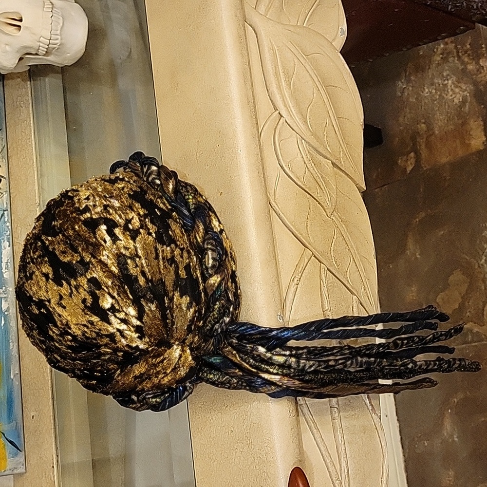 YSL Saint Lauren's 2020 Collection turban. Christmas 🎄 sale! - Picture 9 of 11